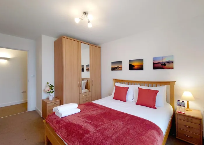 London Excel Stays - Three Bed Serviced Apartment