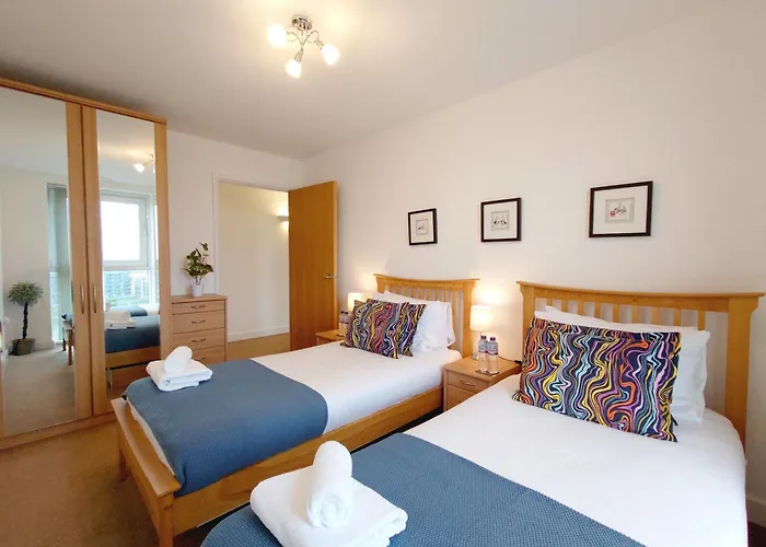 London Excel Stays - Three Bed Serviced Apartment